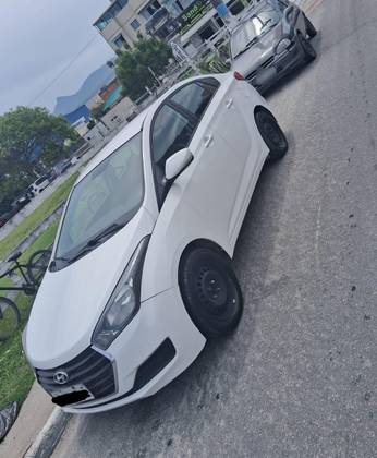 HYUNDAI HB20S 1.6 COMFORT PLUS 16V FLEX 4P MANUAL